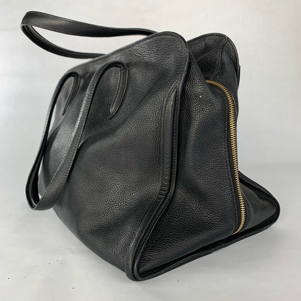 My black Alexander McQueen handbag with gold skull - Picture 5 of 14